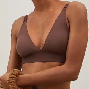 NWT Everlane The Invisible Bra in Dark Tan size XS